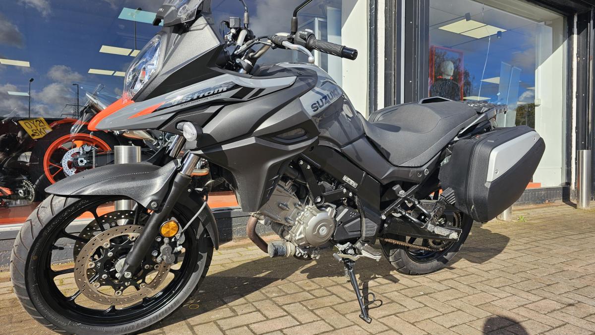 SUZUKI DL 650 AM4