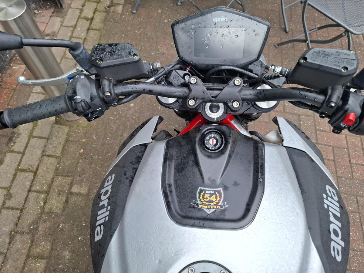 
								APRILIA SHIVER 900 full									