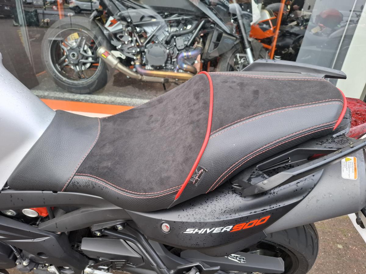 
								APRILIA SHIVER 900 full									