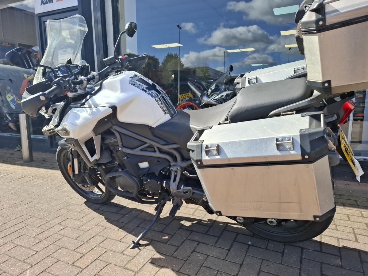 TRIUMPH TIGER EXPLORER XRT