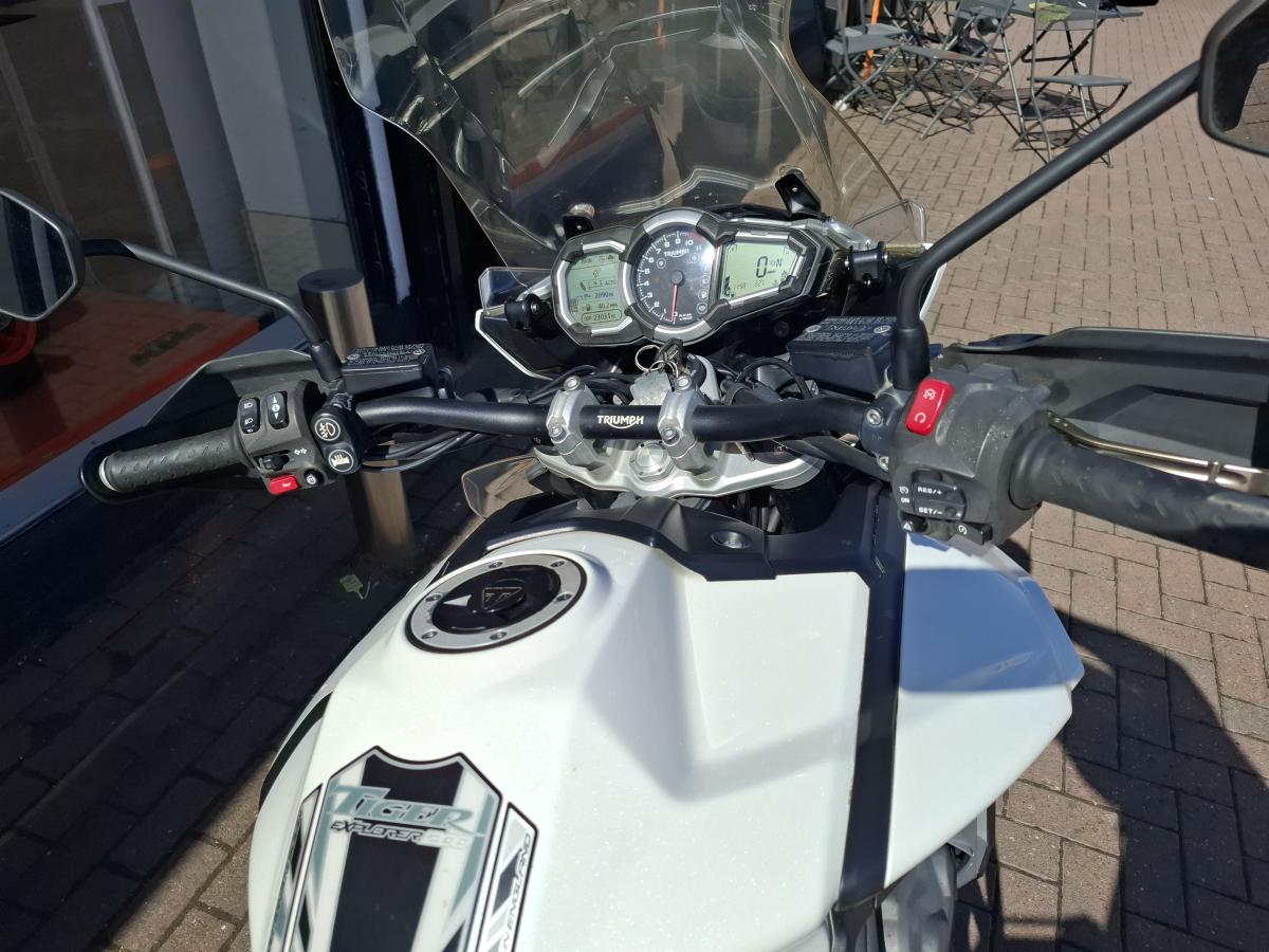 
								TRIUMPH TIGER EXPLORER XRT full									
