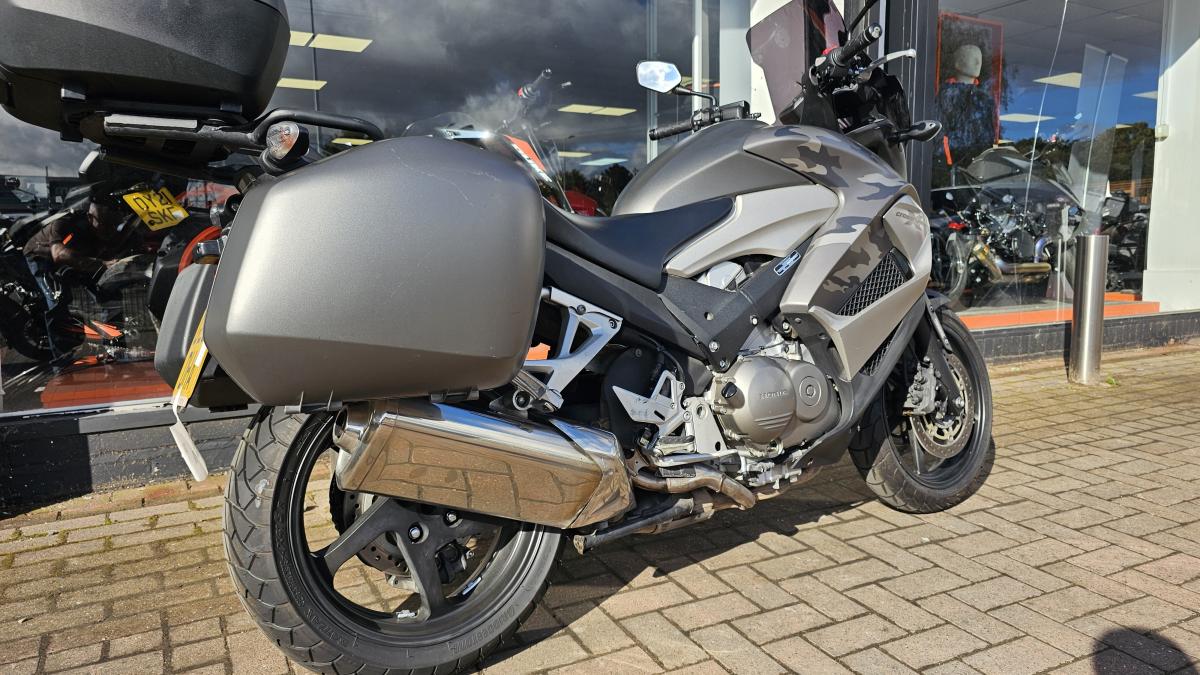 HONDA VFR 800 X-C