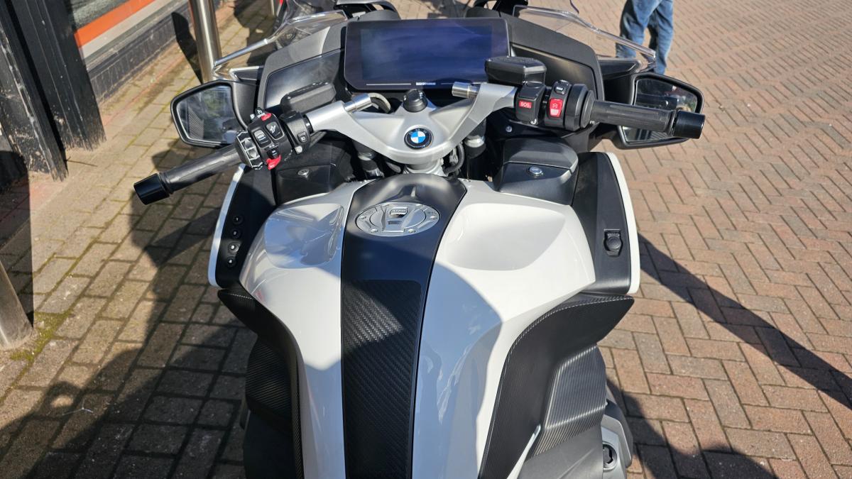 
								BMW R 1250 RT LE full									