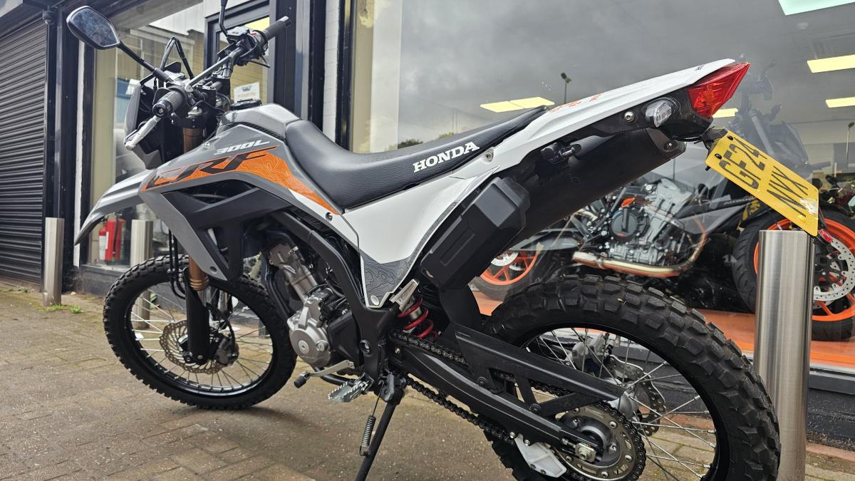 
								HONDA CRF 300 LA-P full									