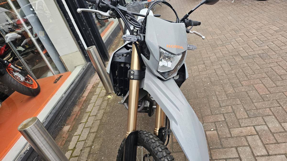
								HONDA CRF 300 LA-P full									