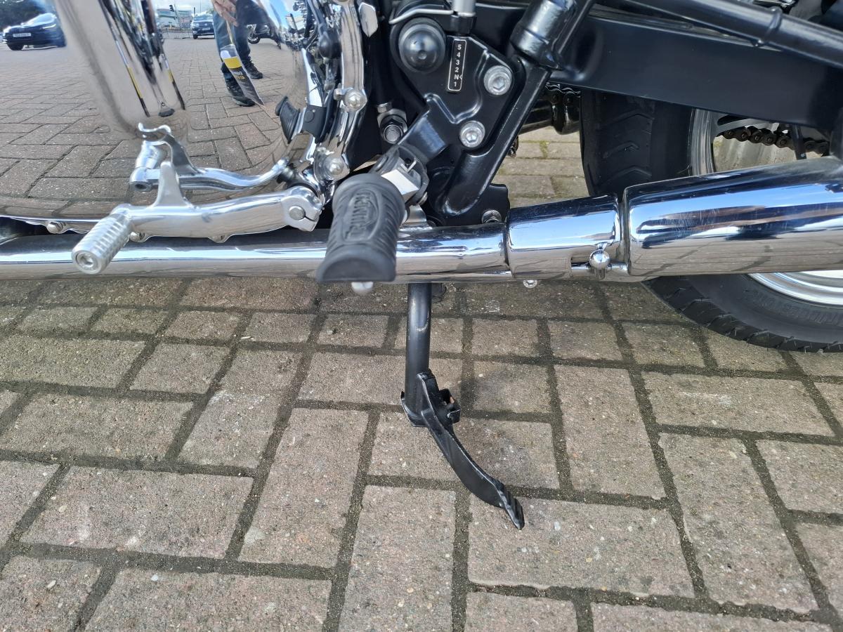 
								TRIUMPH BONNEVILLE 865 SE full									