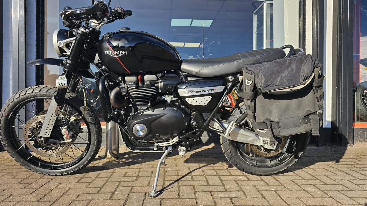 
								TRIUMPH SCRAMBLER 1200 XC full									