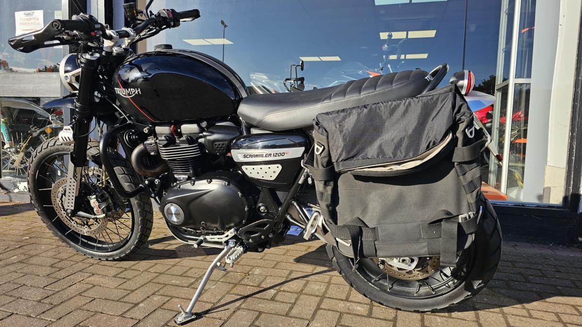 
								TRIUMPH SCRAMBLER 1200 XC full									