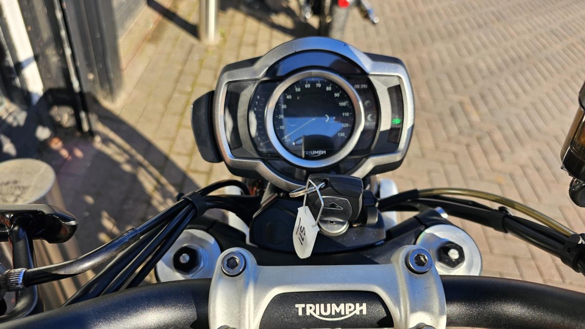 
								TRIUMPH SCRAMBLER 1200 XC full									