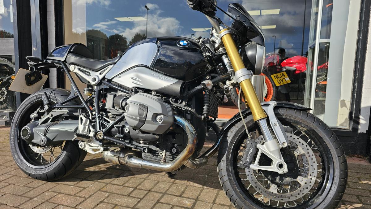 
								BMW R NINET full									