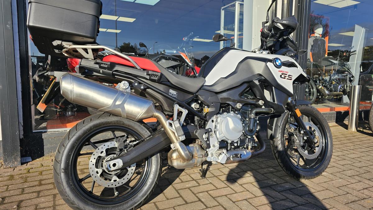 
								BMW F 750 GS full									