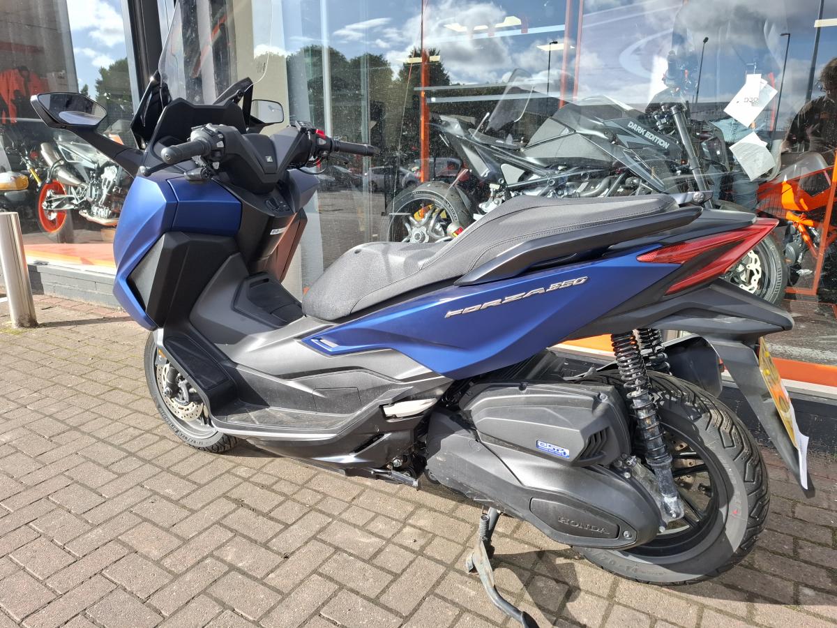 HONDA NSS 350 A-R