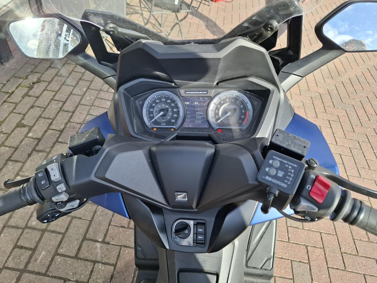 
								HONDA NSS 350 A-R full									