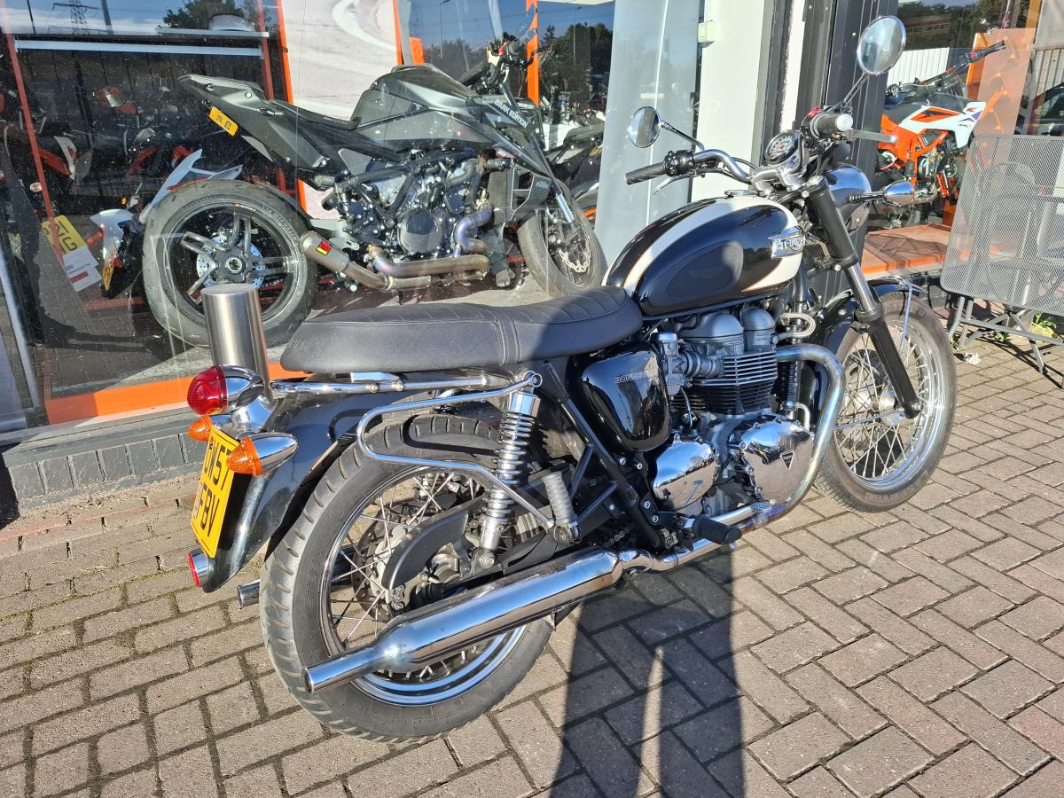 TRIUMPH BONNEVILLE T 100 (865)