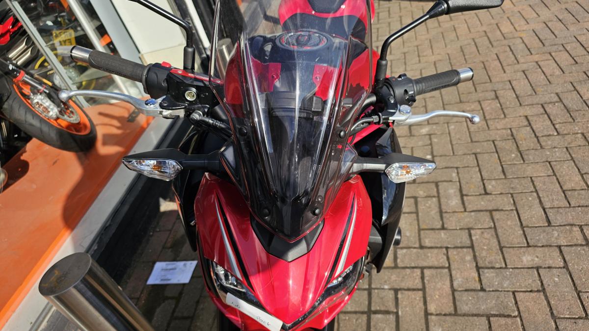 
								KAWASAKI ZR 900 BJF full									