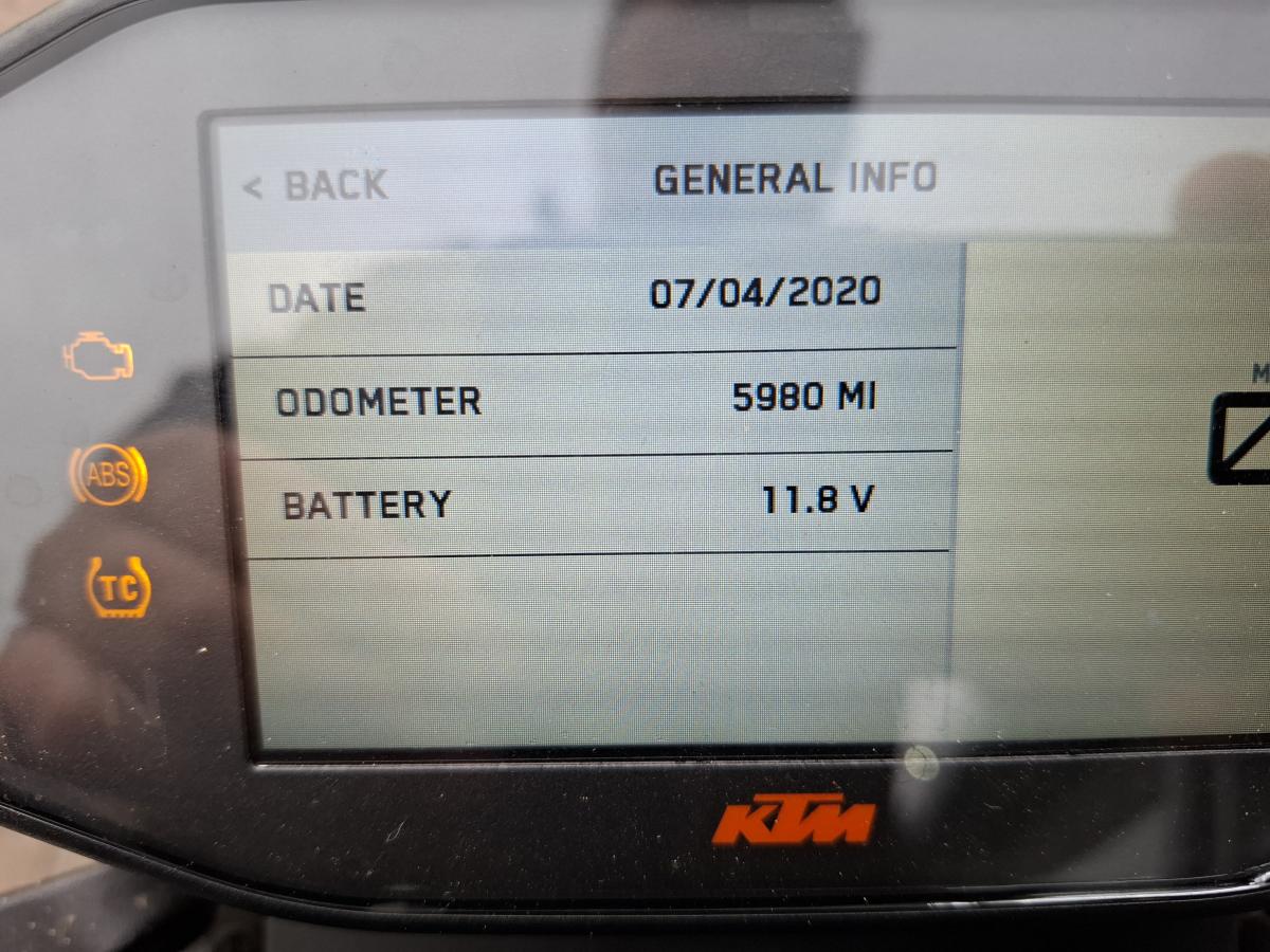 
								KTM 790 DUKE 18 full									