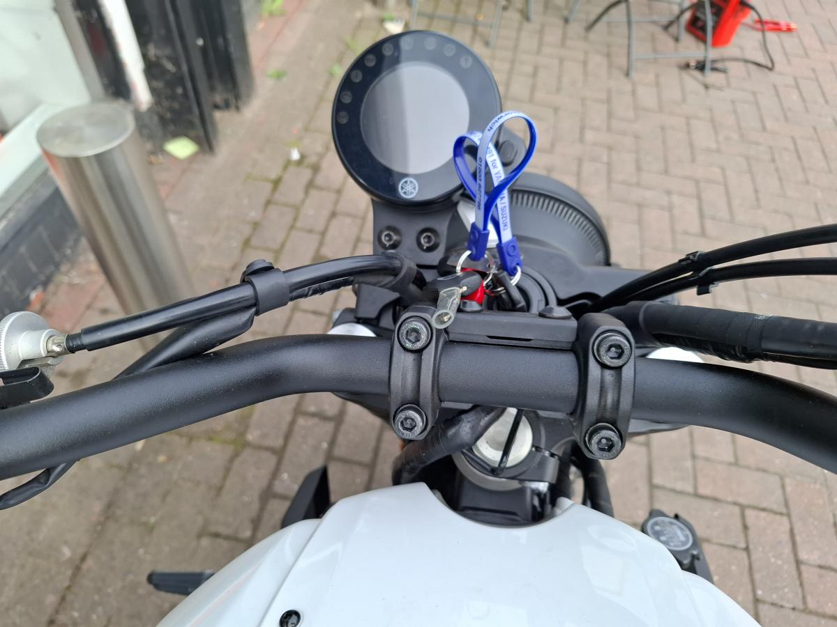 
								YAMAHA XSR 700 (MTM690) full									