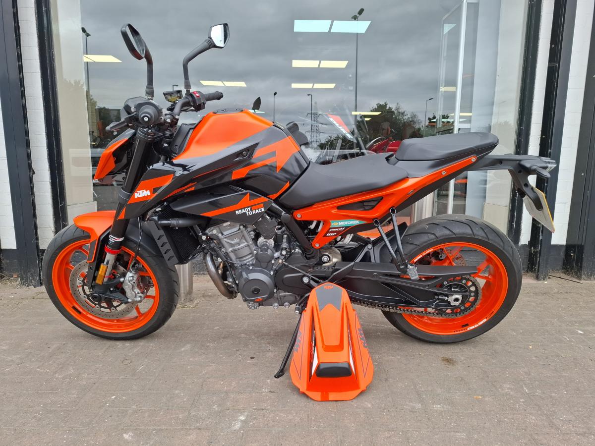 KTM 890 DUKE GP