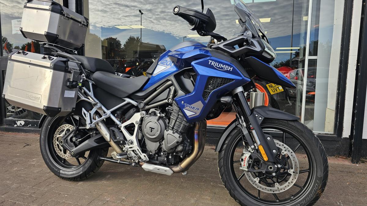 TRIUMPH TIGER 1200 GT PRO