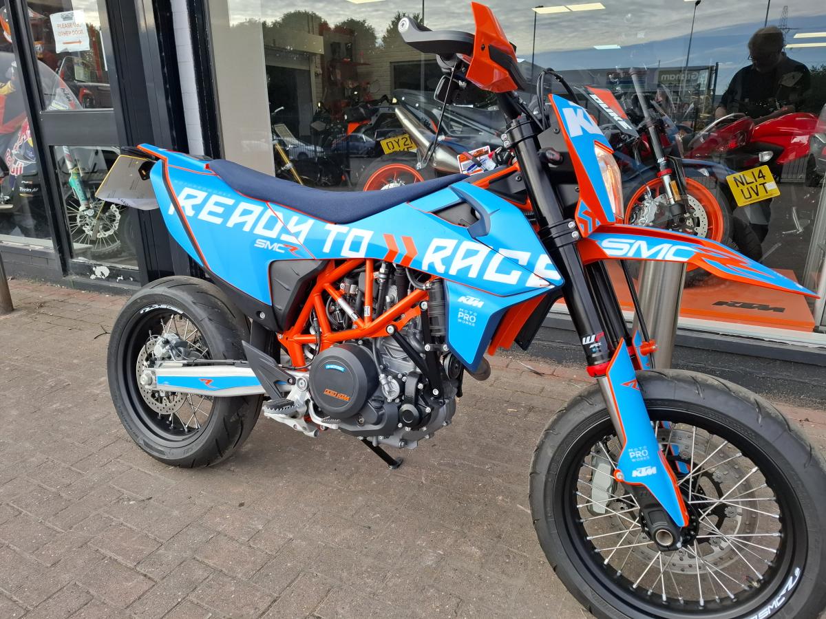 KTM 690 SMC R 24