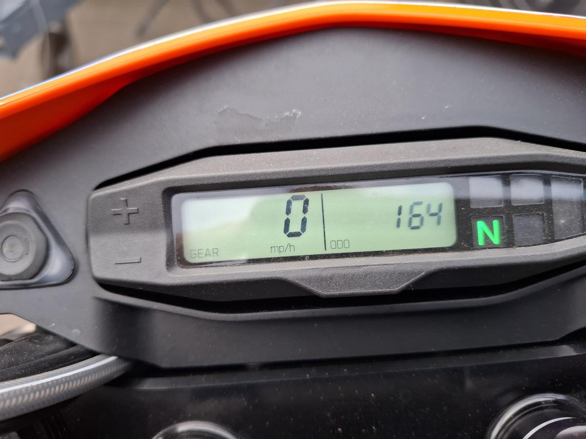 
								KTM 690 SMC R 24 full									