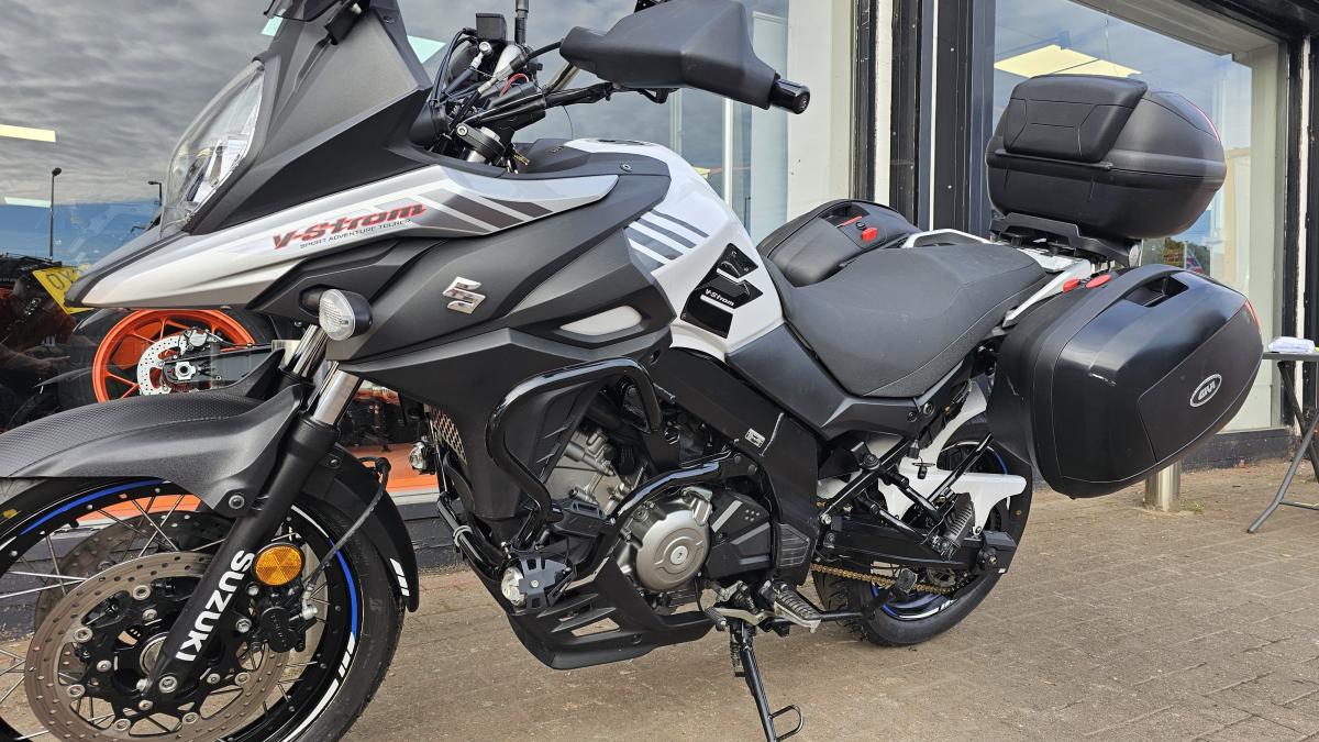 SUZUKI DL 650 X AL7