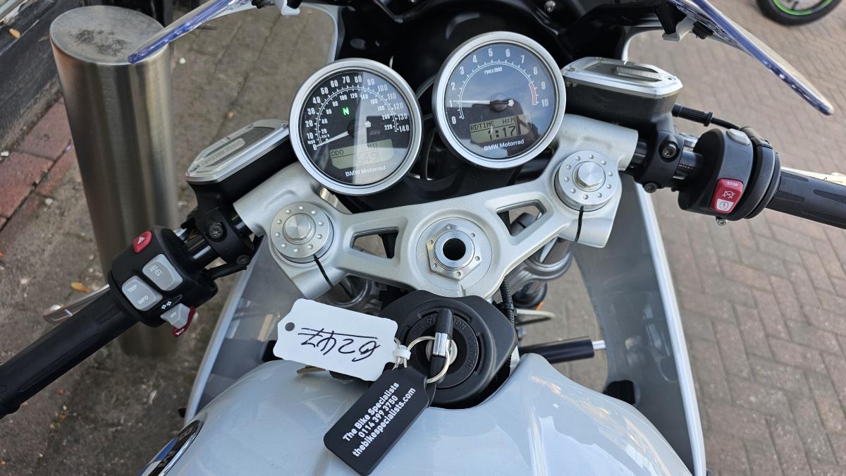 
								Bmw R NINET RACER full									