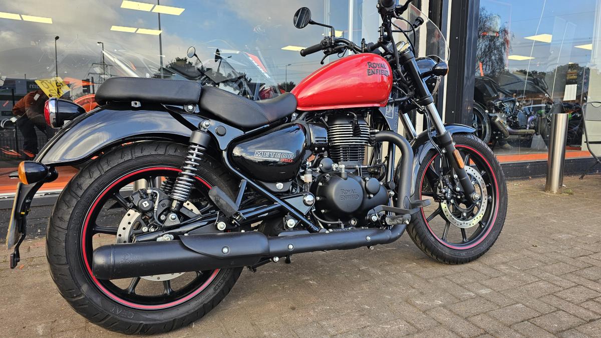 
								Royal Enfield METEOR 350 E5 full									