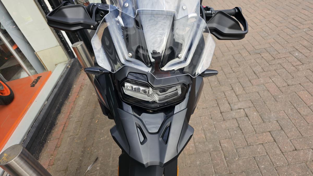 
								Bmw F 850 GS TE full									