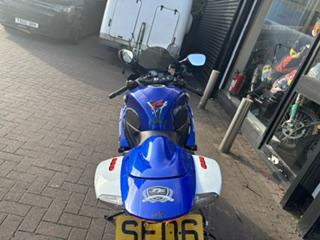 SUZUKI GSXR 600 K6