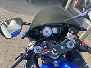 
								SUZUKI GSXR 600 K6 full									