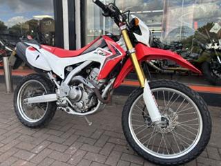 
								Honda CRF 250 L-D full									