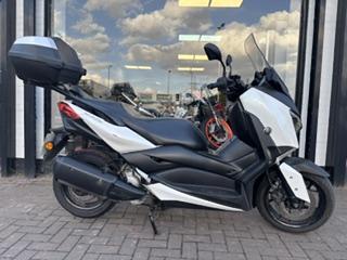 Yamaha X-MAX 300