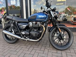 
								Triumph BONNEVILLE STREET TWIN full									