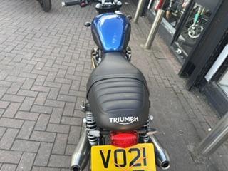
								Triumph BONNEVILLE STREET TWIN full									