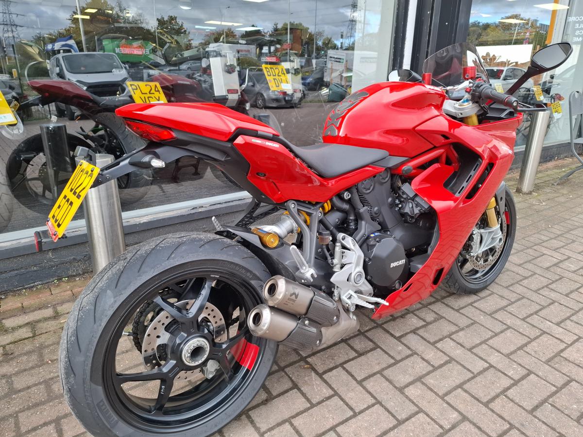 DUCATI SUPERSPORT 950 S