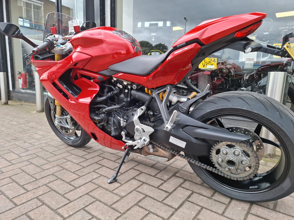 
								DUCATI SUPERSPORT 950 S full									