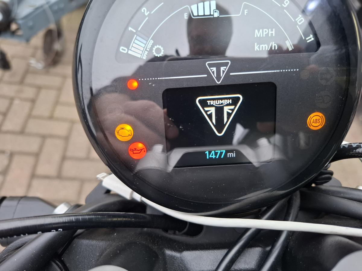 
								TRIUMPH TRIDENT full									