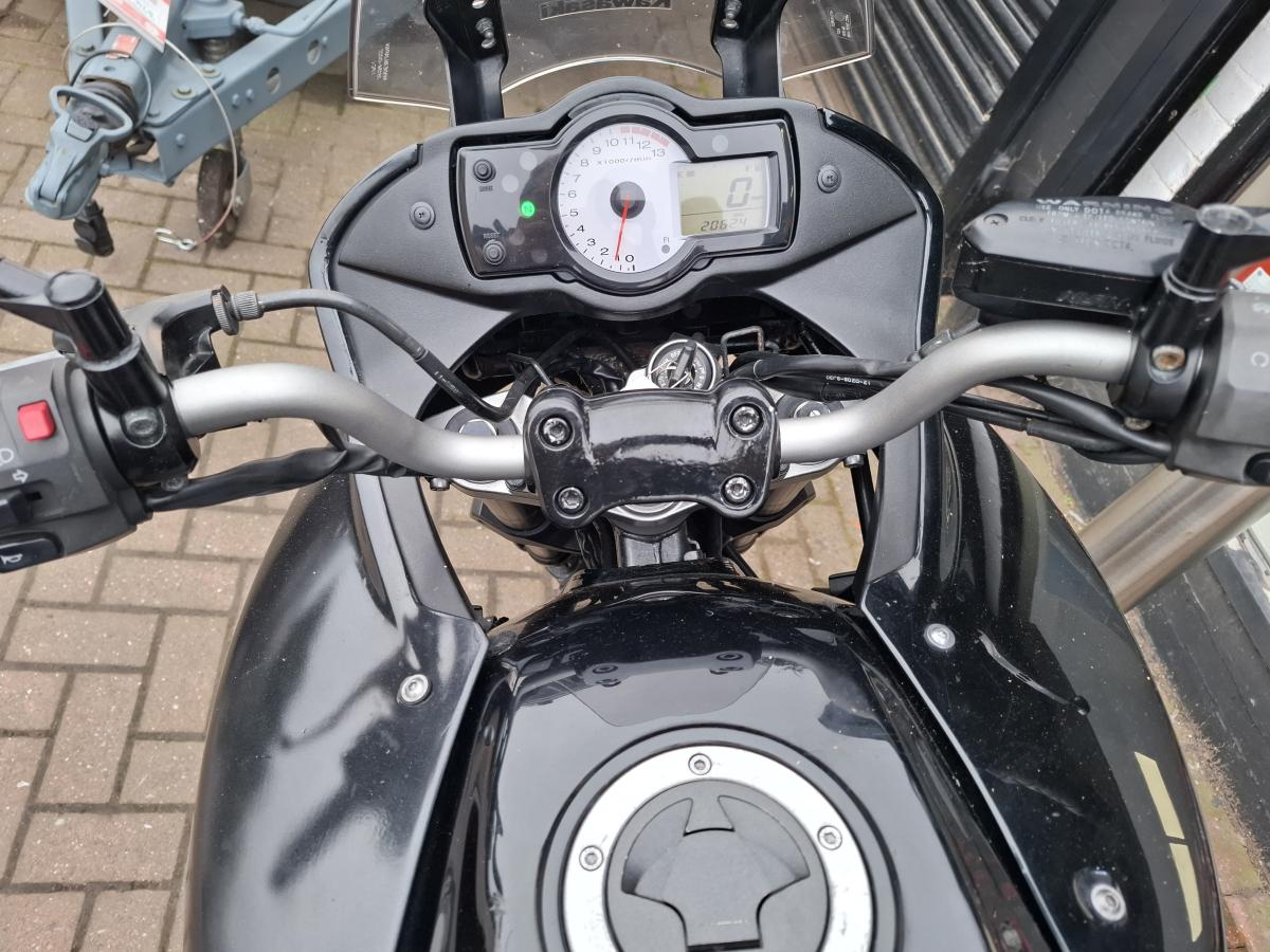 
								KAWASAKI KLE 650 A9F full									
