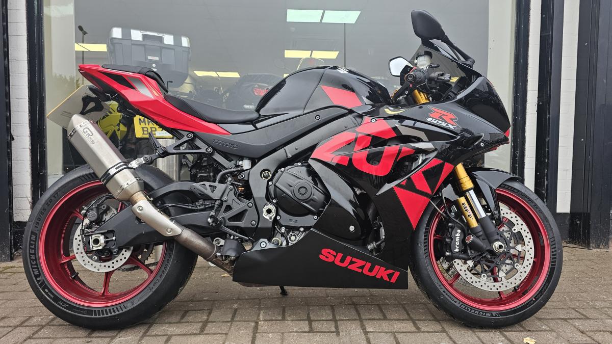SUZUKI GSXR 1000 RAM0