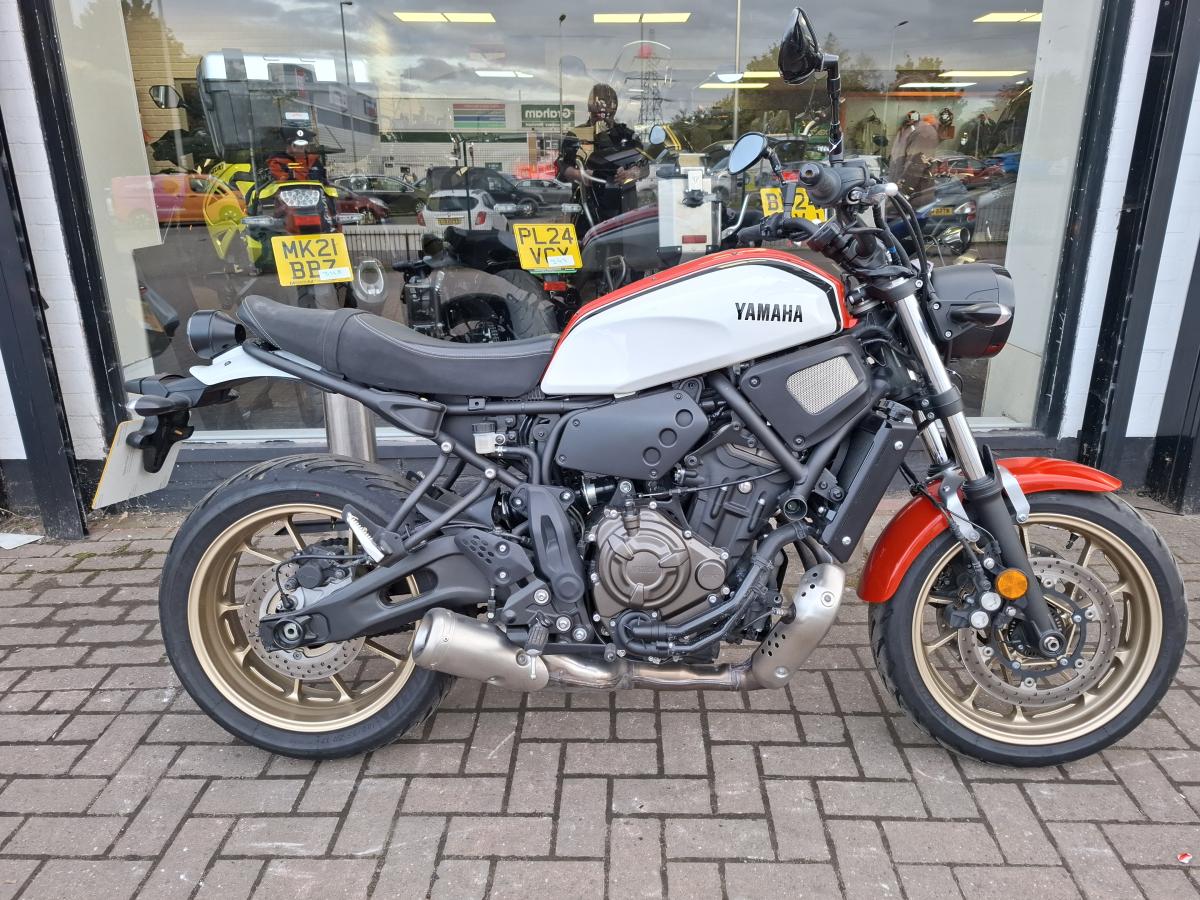 YAMAHA XSR 700 (MTM690)