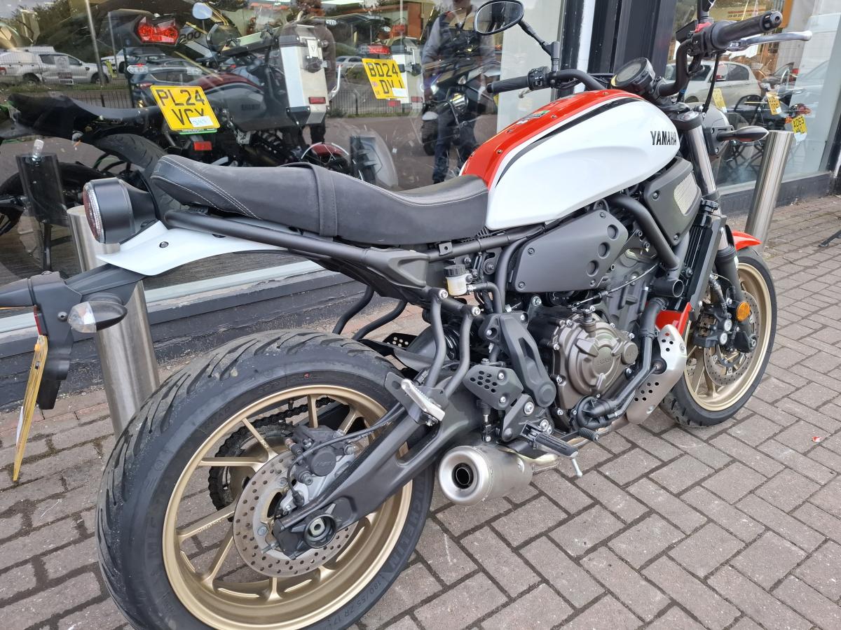 YAMAHA XSR 700 (MTM690)