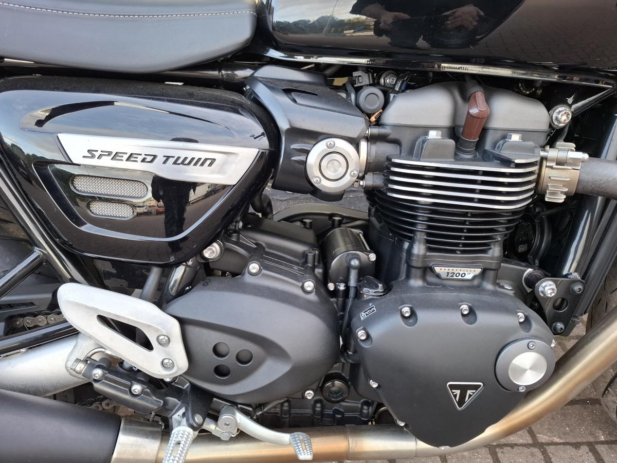 Triumph SPEED TWIN