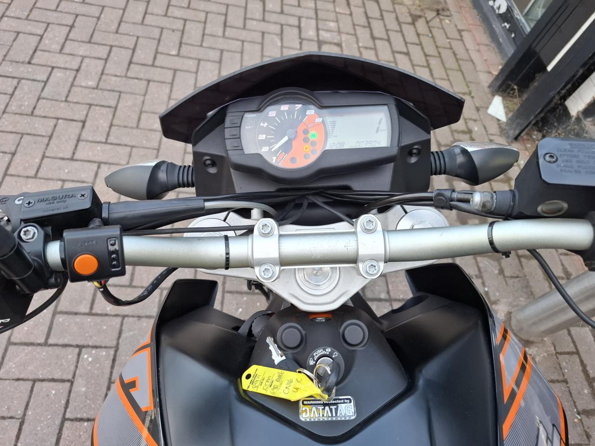 
								KTM 690 DUKE 14 full									