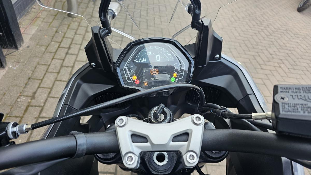 
								TRIUMPH TIGER 660 SPORT full									