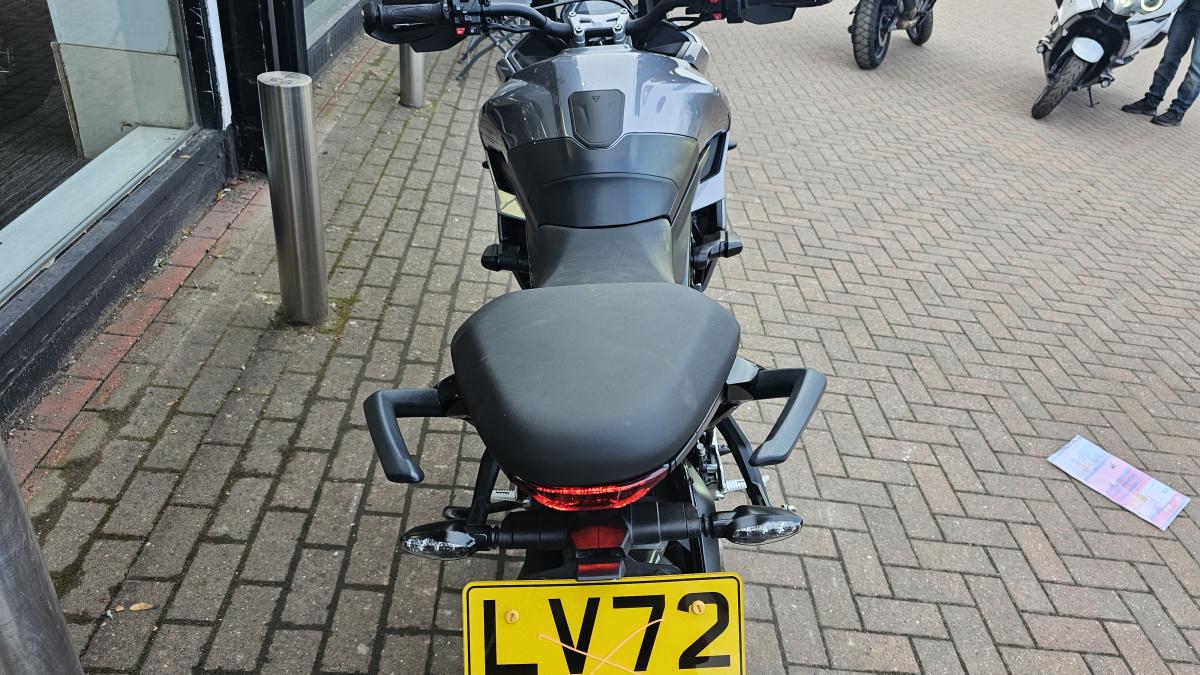 
								TRIUMPH TIGER 660 SPORT full									