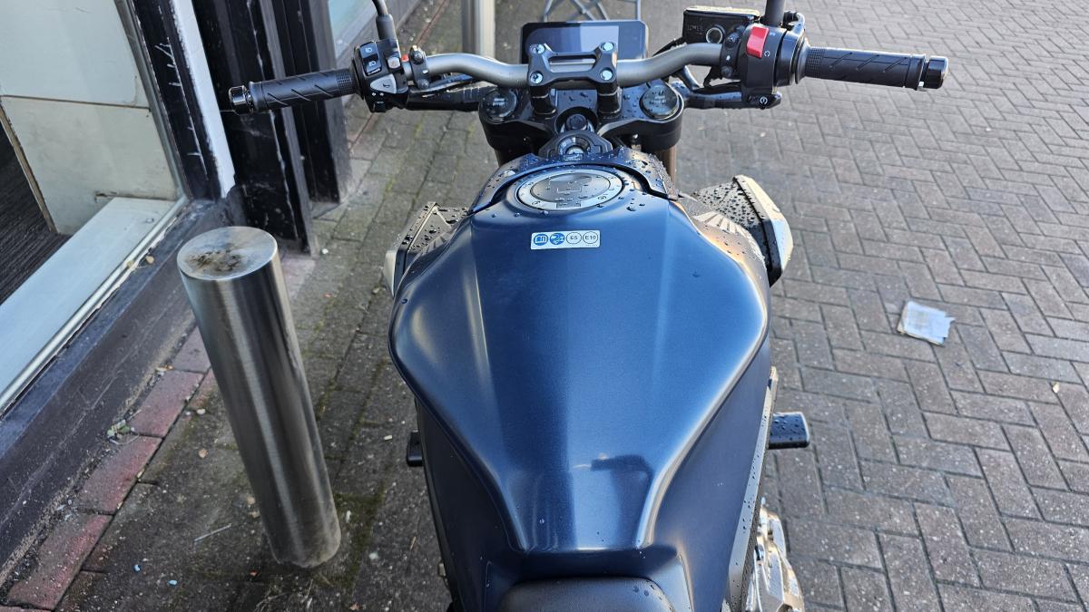 
								HONDA CB 650 RA-M full									