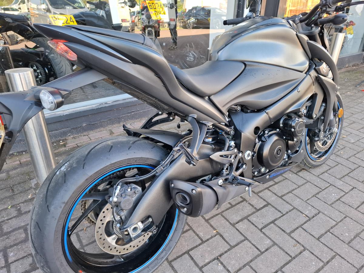 Suzuki GSXS 1000 ZAL9