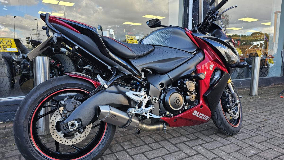 Suzuki GSXS 1000 FAL6