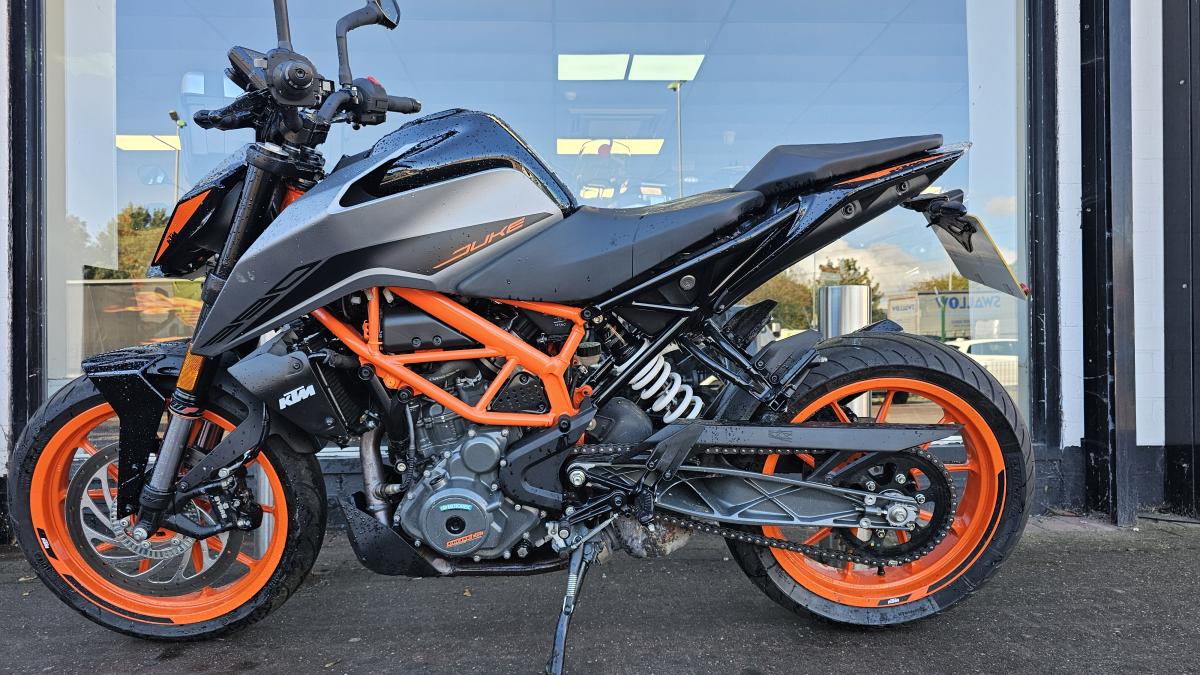 
								KTM 390 DUKE 21 full									